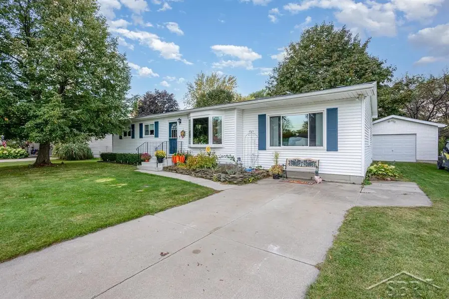 4648 Meadow, Auburn, MI 48611 - Image #2