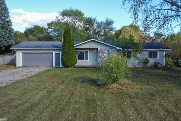 9274 Marinus, Fenton, MI 48430