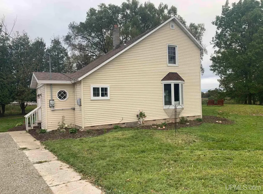 5768 M35, Perkins, MI 49872 - Image #2