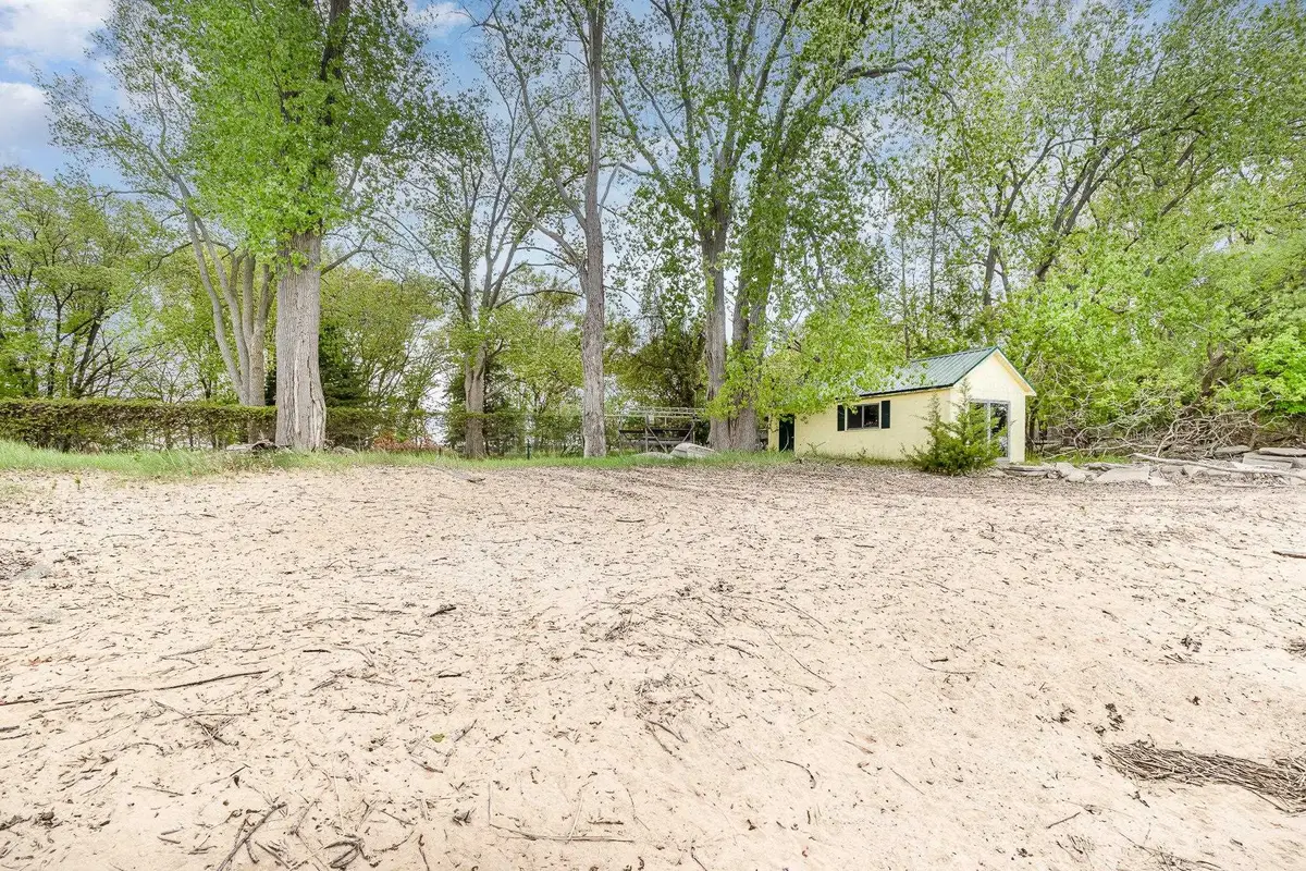 430 Ricoma Beach, Bay City, MI 48706 - Image #1