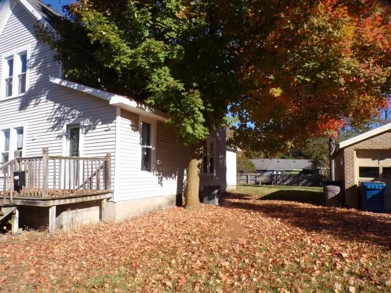704 W Huron, Vassar, MI 48768 - Image #2