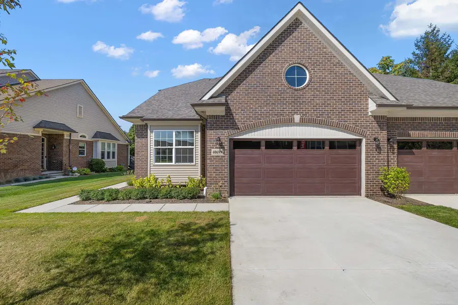 40699 Azalea, Clinton Township, MI 48036 - Image #2