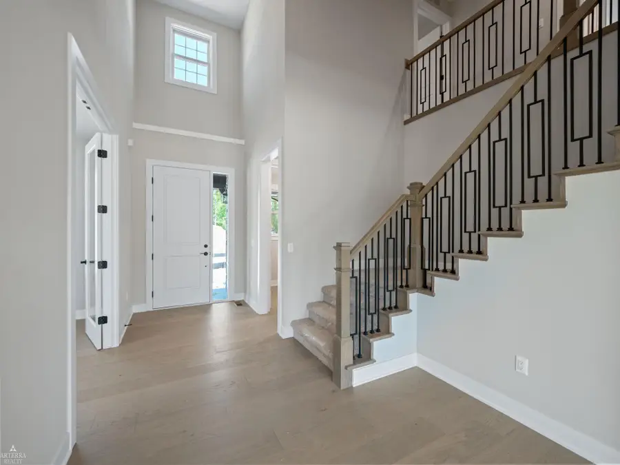 3251 Waldon Ridge Dr, Orion Township, MI 48359 - Image #3