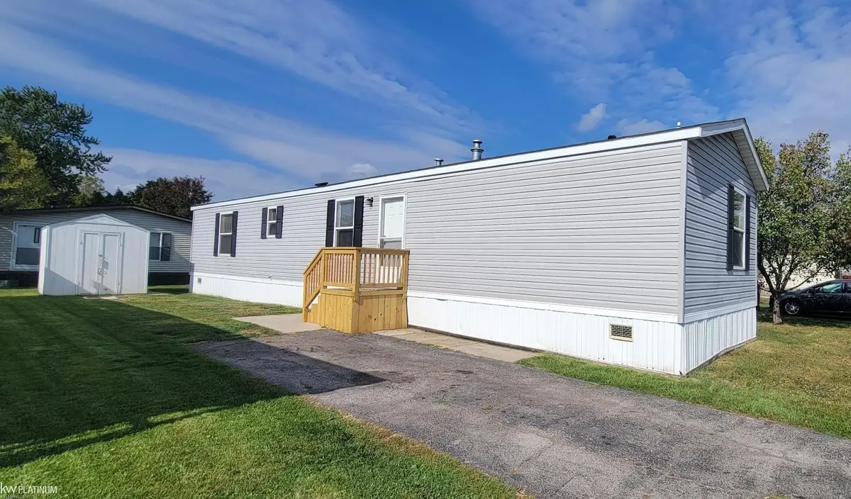 48575 Sandifer, Shelby Charter Township, MI 48317 - Image #1