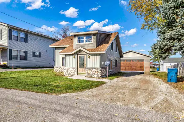 113 Wells, Houghton Lake Heights, MI 48630