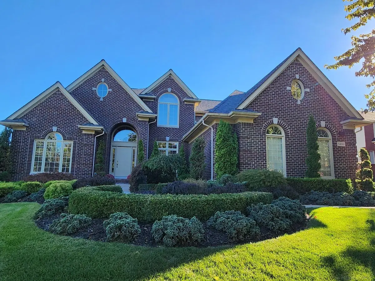 54060 Birchfield, Utica, MI 48316 - Image #1