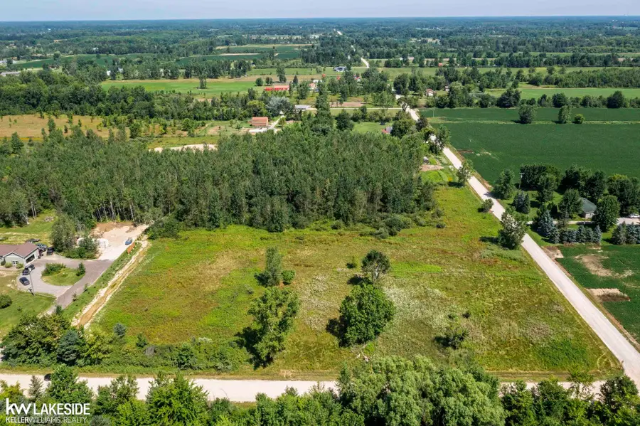 2005 Braidwood, Riley Township, MI 48041 - Image #2