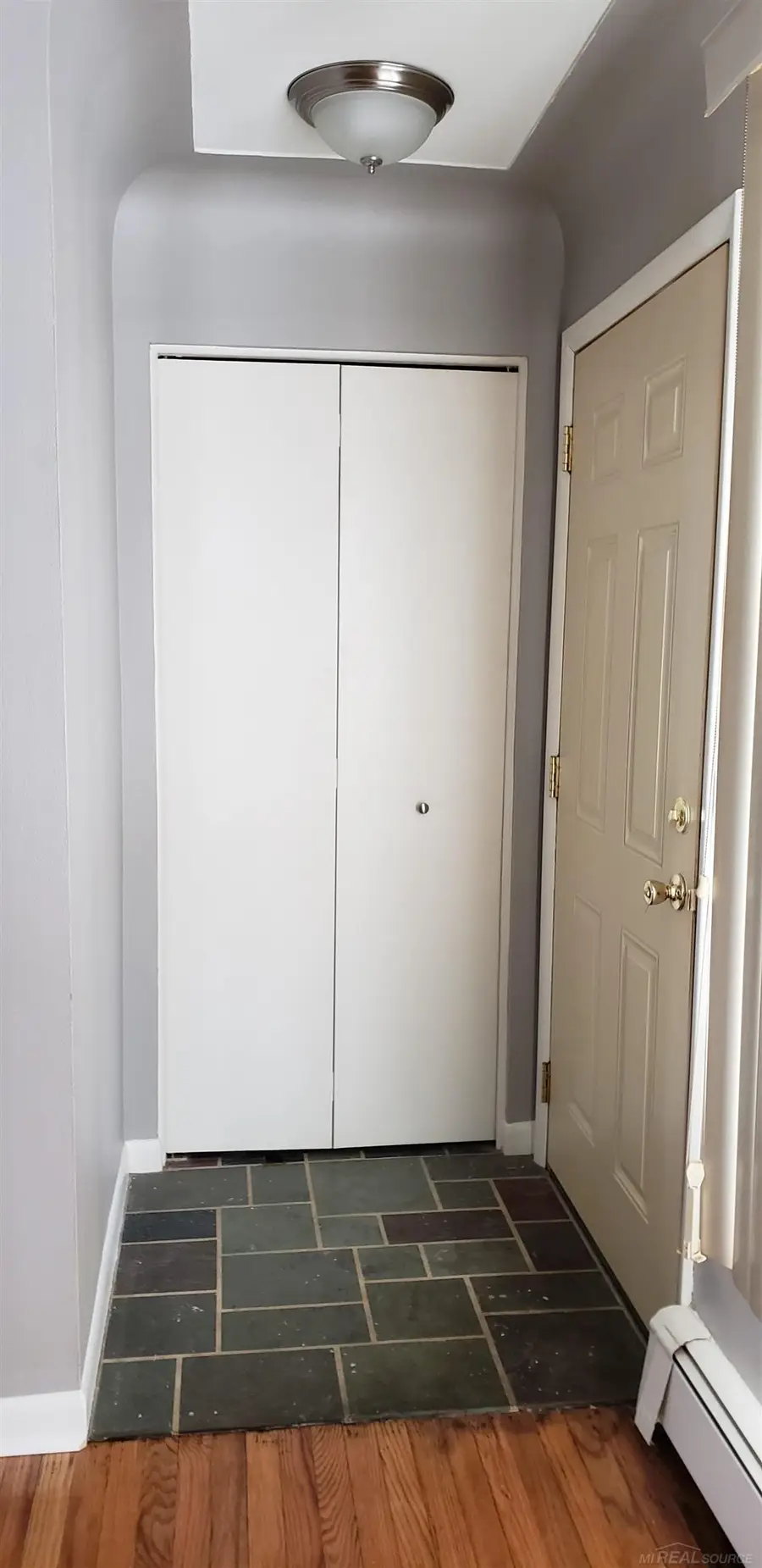 995 N Cass Lake #221, Waterford, MI 48328 - Image #2