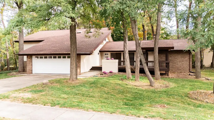 3826 Pine Knoll, Okemos, MI 48864 - Image #3