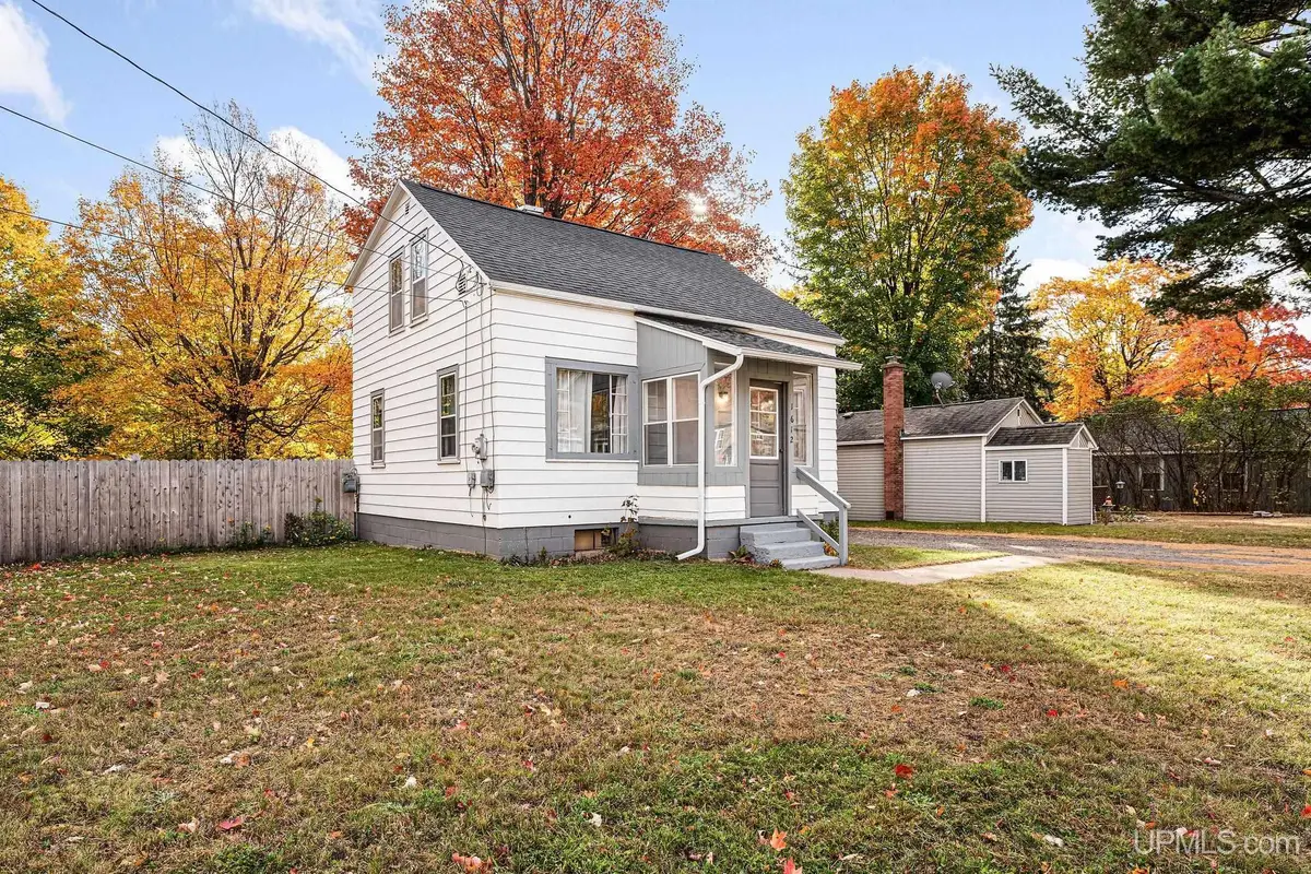 1612 Gray, Marquette, MI 49855 - #1