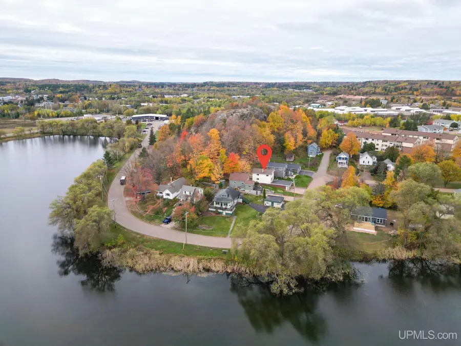 215 Hazel, Ishpeming, MI 49849 - Image #2