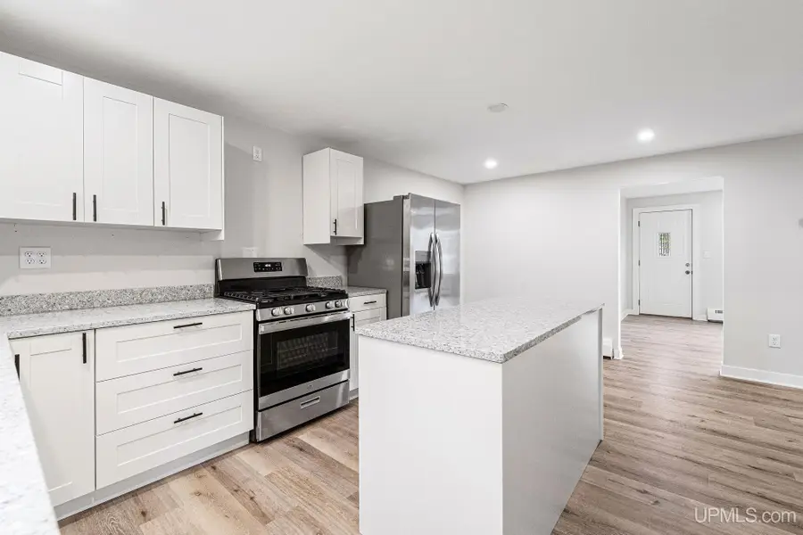 215 Hazel, Ishpeming, MI 49849 - Image #3