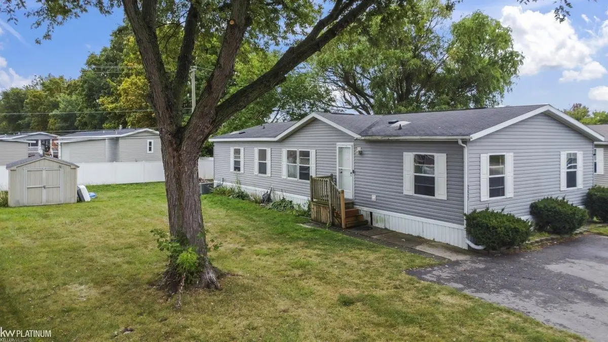 52522 Potamac, Chesterfield Township, MI 48051 - Image #1