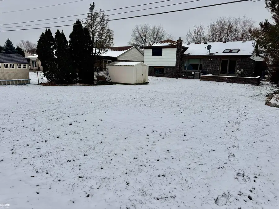 47550 Barbara, Macomb, MI 48044 - Image #2