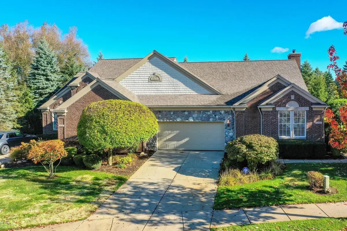 5043 Belmonte, Rochester, MI 48306 - Image #1