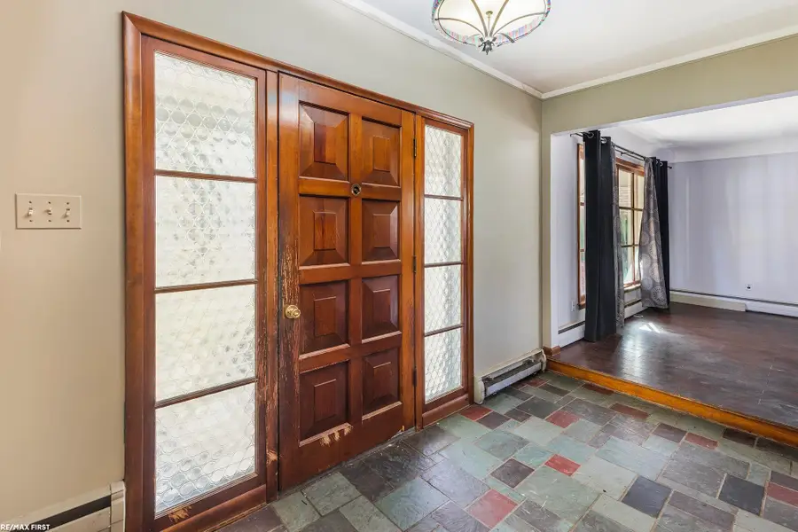 31461 Merrily St, Roseville, MI 48066 - #3