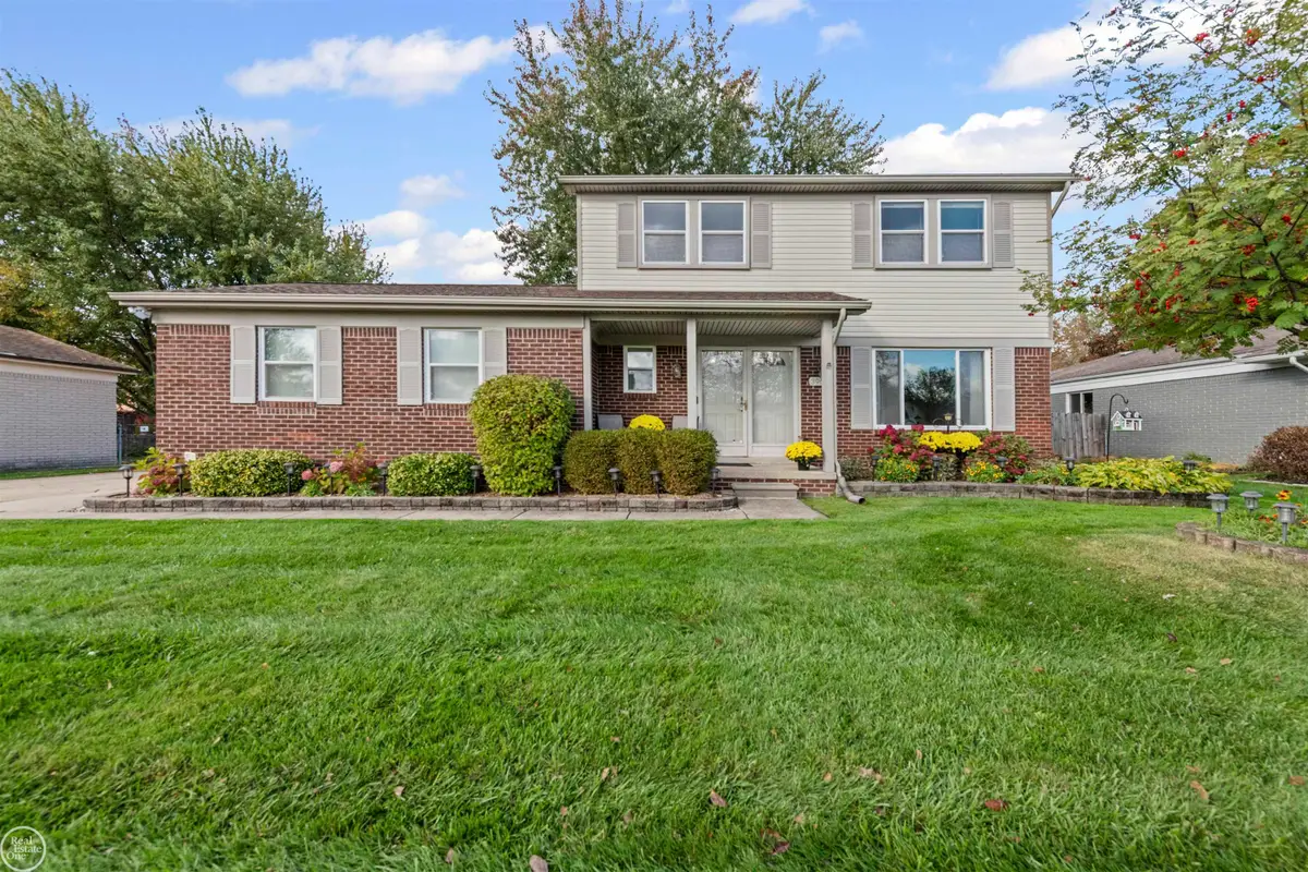39675 Waldorf, Clinton Township, MI 48038 - Image #1