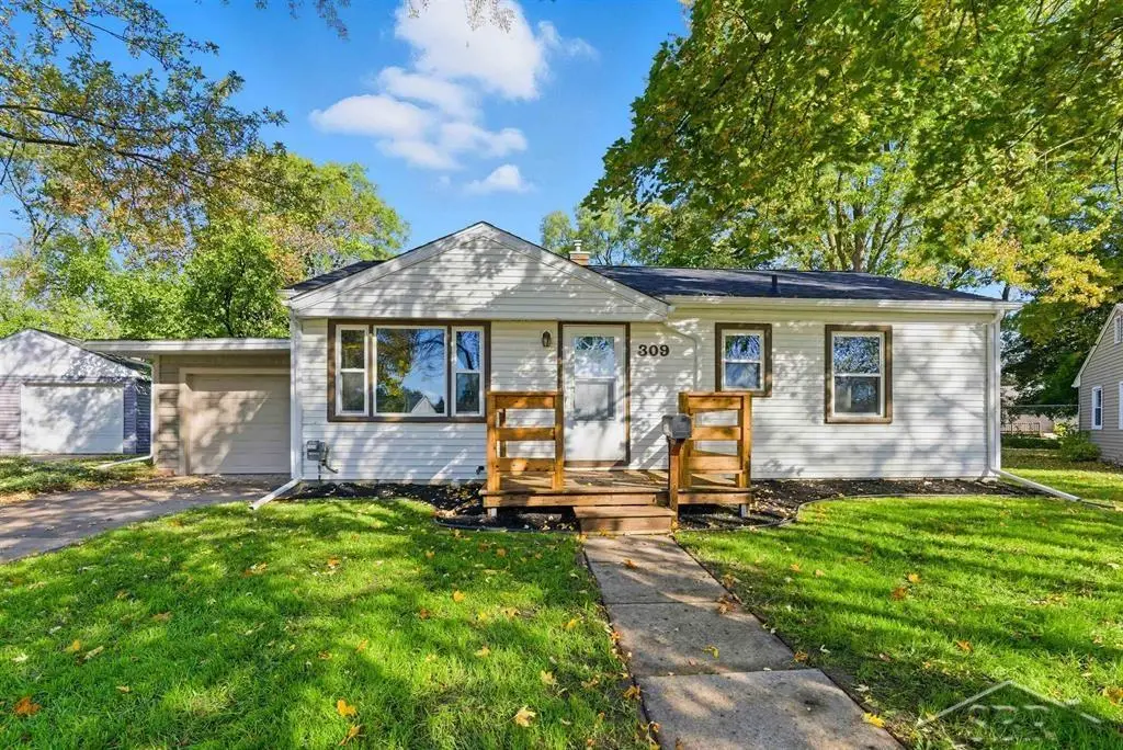 309 Princeton, Midland, MI 48640 - Image #1