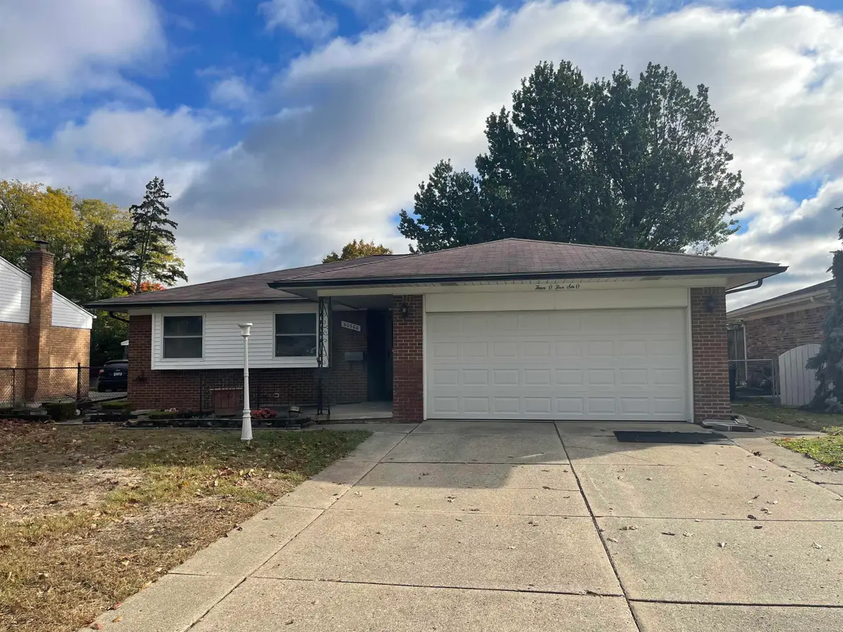 40560 Regency, Sterling Heights, MI 48313 - Image #1
