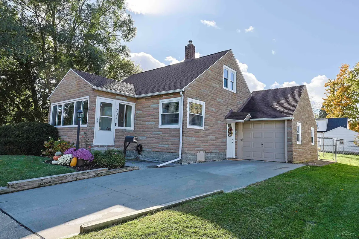 1704 S Jefferson, Bay City, MI 48708 - Image #1