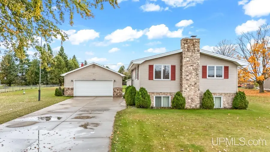 3949 Co 416 20th, Escanaba Township, MI 49829 - Image #2