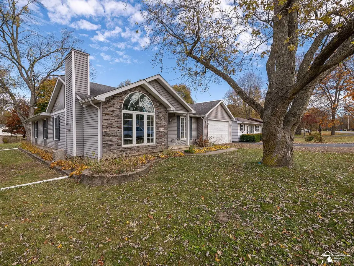 950 Fairfield, Temperance, MI 48182 - #1