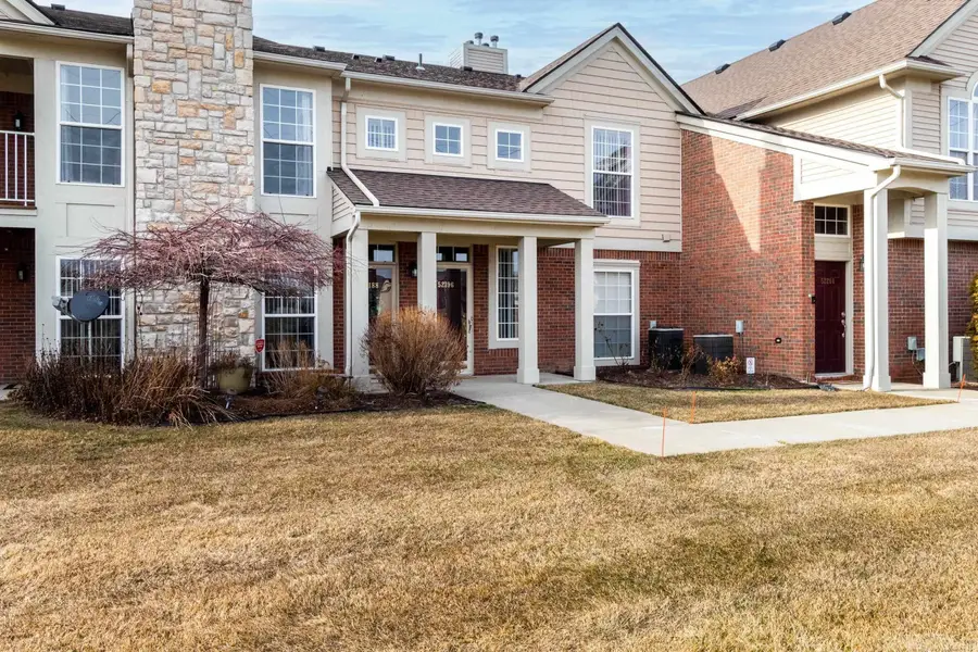 52196 Naugatuck, Macomb, MI 48042 - Image #2