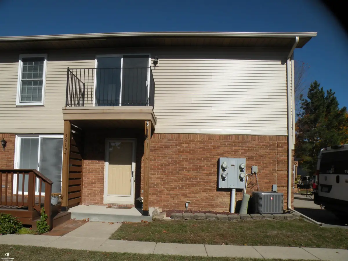 36797 W Meadowood, Richmond, MI 48062 - #1