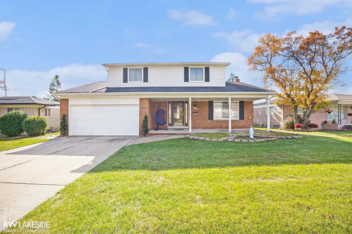 3148 Marc Dr, Sterling Heights, MI 48310 - #1
