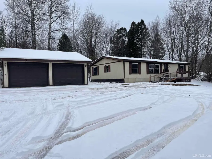 705 N Luxmore, Ironwood, MI 49938 - Image #2