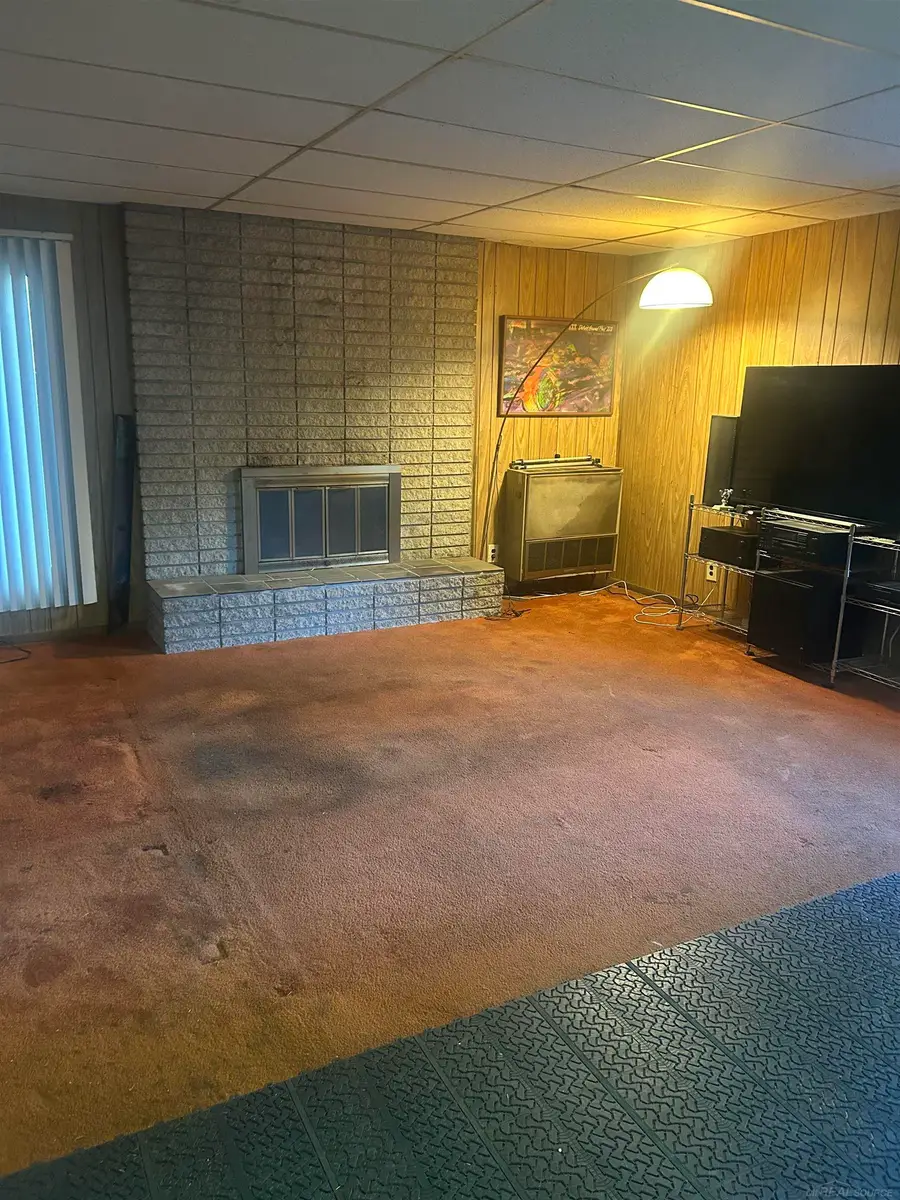 29444 Candlewood Ln, Southfield, MI 48033 - Image #3