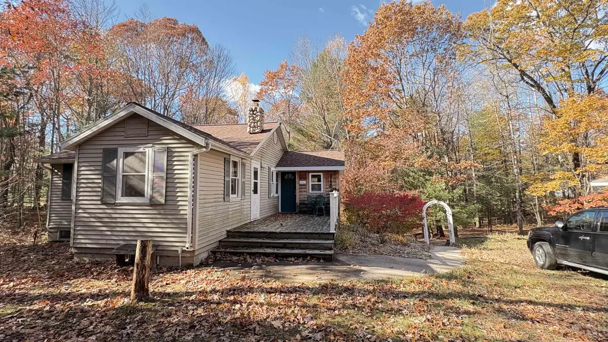 2790 Gilroy, Harrison, MI 48625 - Image #1