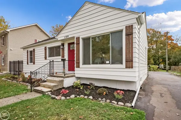 1309 Kingsley, Mount Clemens, MI 48043