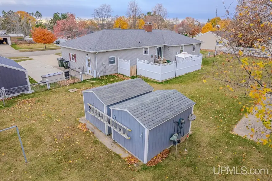 1608 S 17, Escanaba, MI 49829 - Image #2