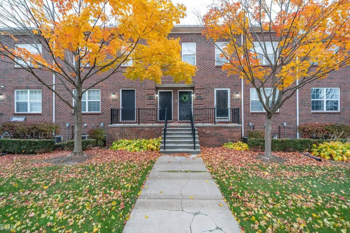 43117 Burlington, Sterling Heights, MI 48312 - Image #1