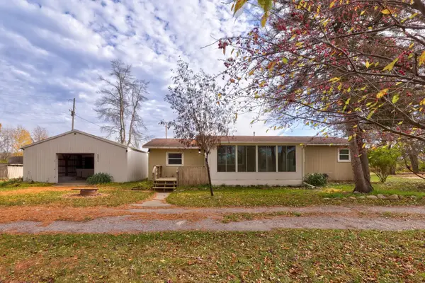 5675 Oak, Vassar, MI 48768