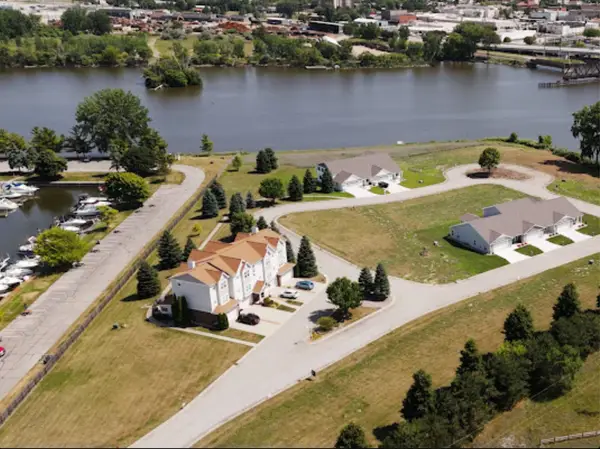 33 OR 35 Cove, Bay City, MI 48706