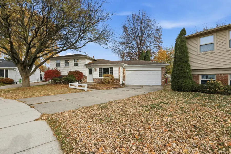 16296 Picton, Clinton Township, MI 48038 - Image #3