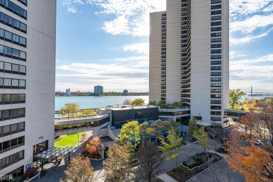 1001 Jefferson #1J, Detroit, MI 48226 - #2
