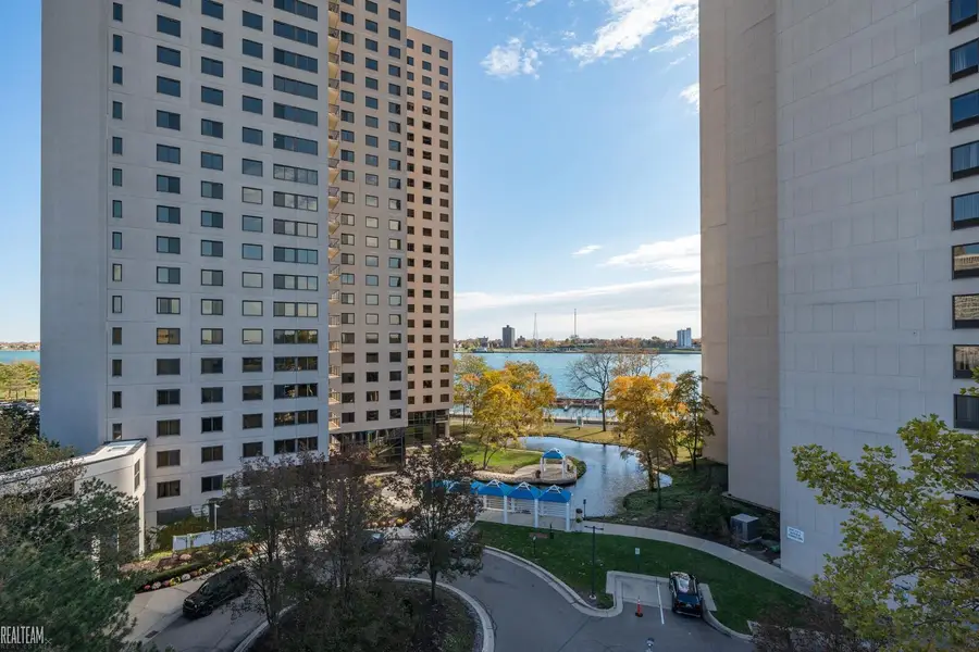 1001 Jefferson #1J, Detroit, MI 48226 - #3