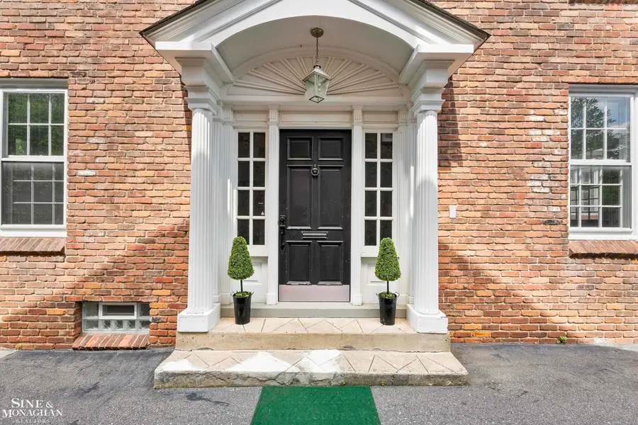 276 Lewiston, Grosse Pointe Farms, MI 48236 - Image #3