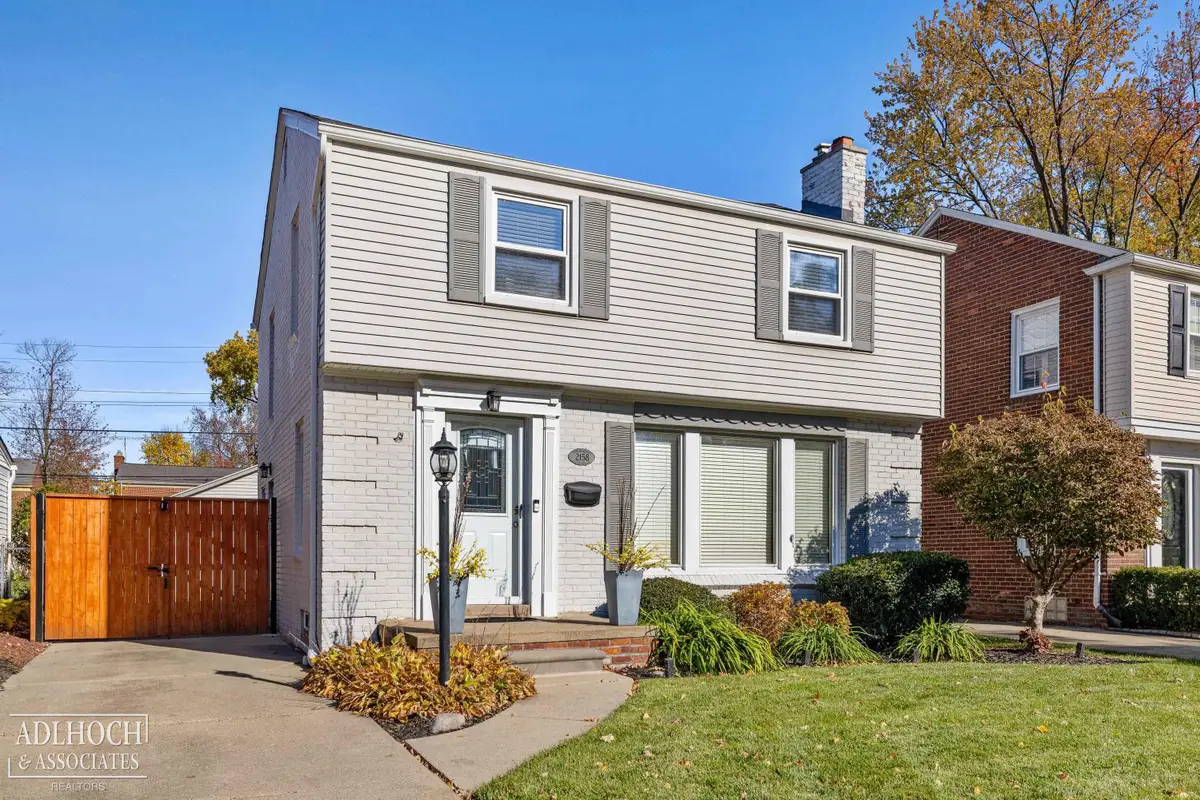 2158 Lennon, Grosse Pointe Woods, MI 48236 - #1
