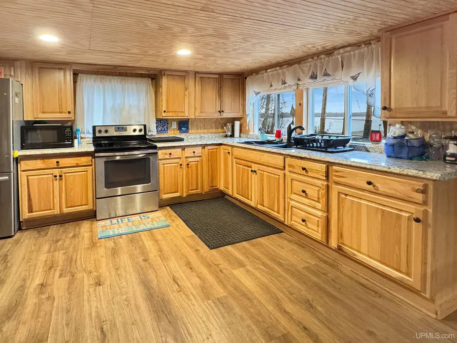 234 W Lake Emily, Iron River, MI 49935 - Image #3