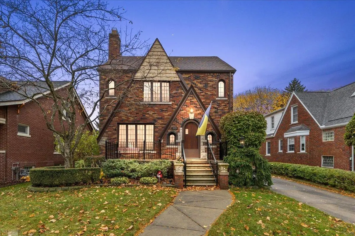 975 Fisher, Grosse Pointe, MI 48230 - #1