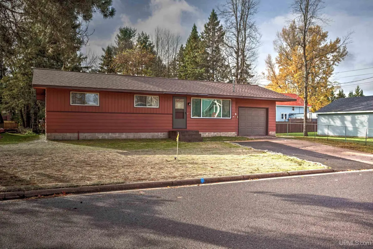 817 Margaret, Ironwood, MI 49938 - Image #1