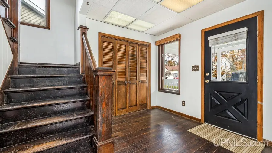 529 Harding, Kingsford, MI 49802 - Image #2