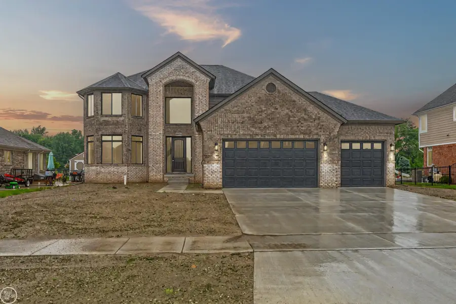 36711 N Pointe, New Baltimore, MI 48047 - #2