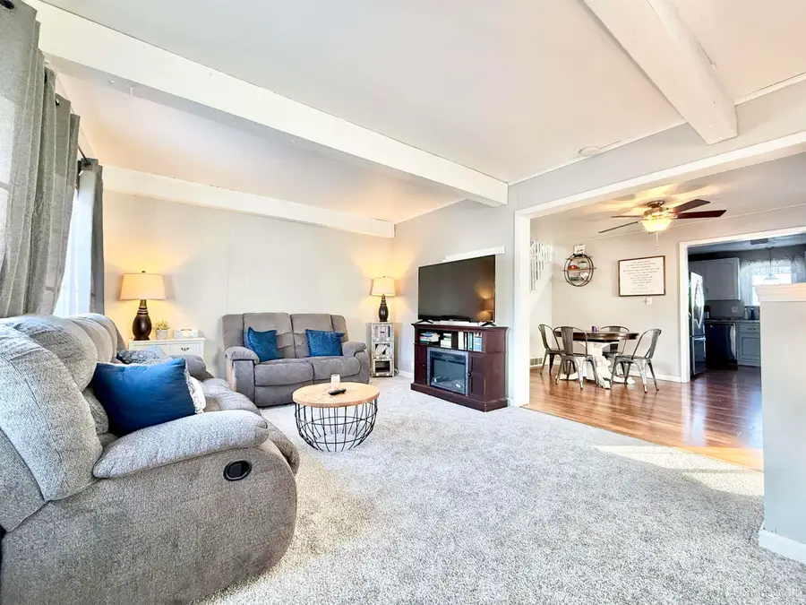 212 N Court, Gladstone, MI 49837 - Image #2