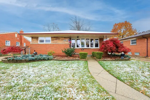 8446 Francine, Warren, MI 48093