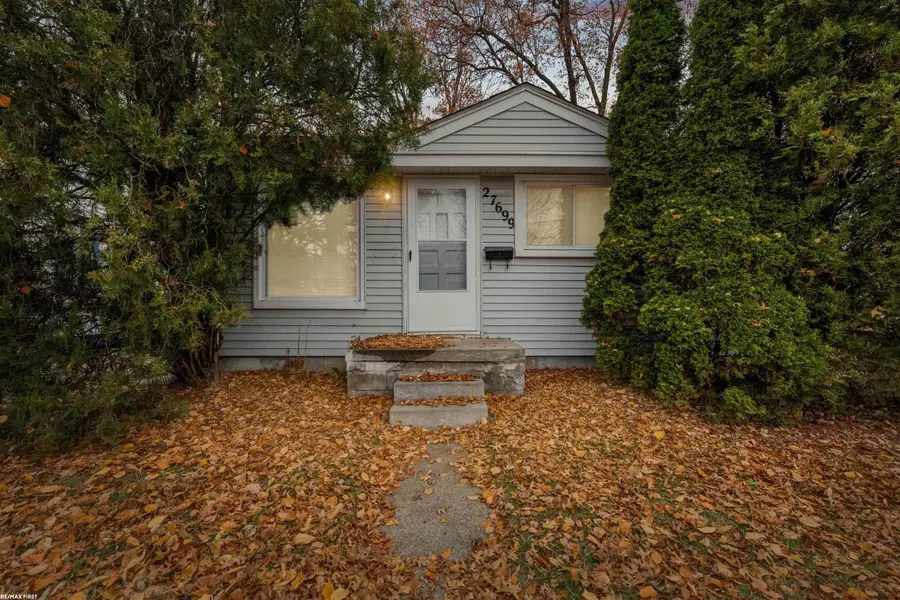 27699 Brettonwoods, Madison Heights, MI 48071 - Image #2